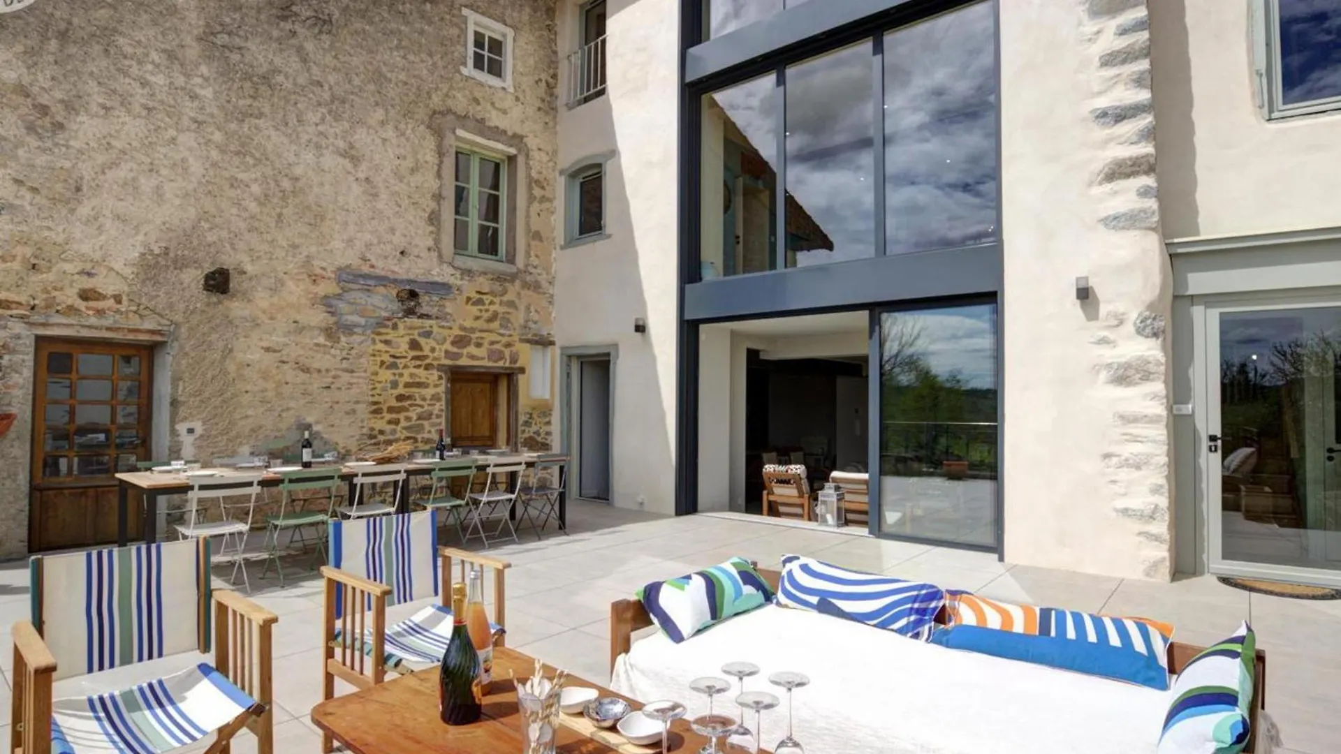 Maison Mitoyenne Spacieuse Avec Jardin, Terrasse Et Internet - Fr-1-496-312 Saint-Symphorien-de-Lay