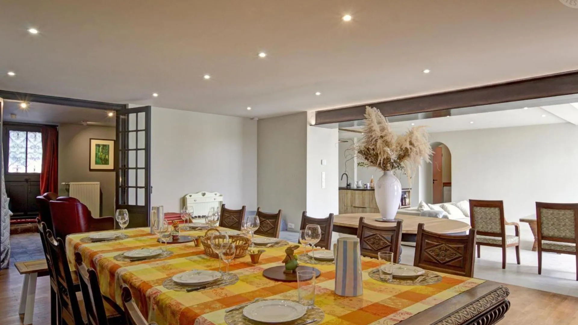 Maison Mitoyenne Spacieuse Avec Jardin, Terrasse Et Internet - Fr-1-496-312 Saint-Symphorien-de-Lay
